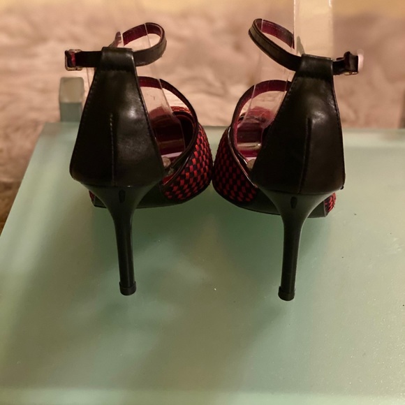 Claudio Fracassa Red & Black Heel - Picture 6 of 7